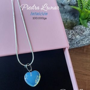 Collar de Piedra Lunar en Forma de Corazón