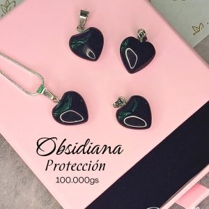 Collar de Obsidiana en Forma de Corazón