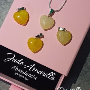 Collar de Jade Amarillo en Forma de Corazón